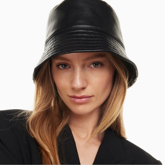 Babaton Sandra Bucket Hat NWOT - Picture 1 of 3